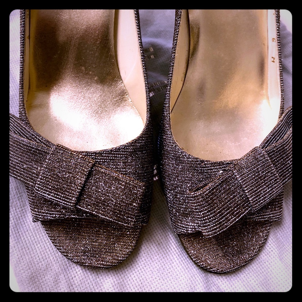 Stuart Weitzman 6.5 Sparkle Bow Pumps